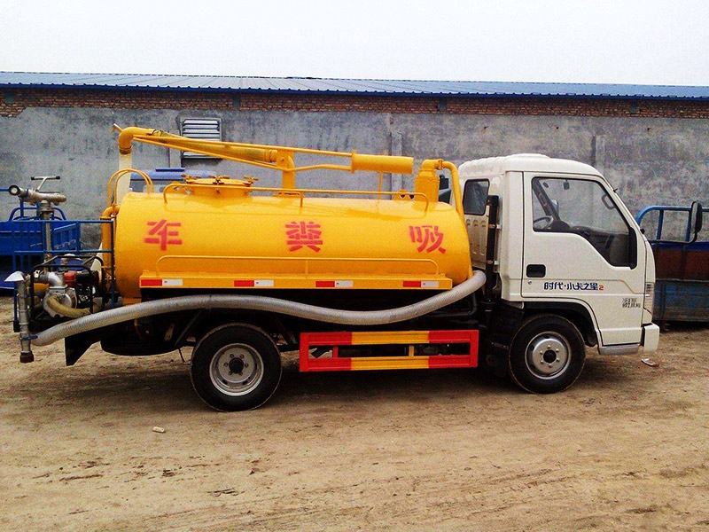 機(jī)動(dòng)吸糞車(chē)