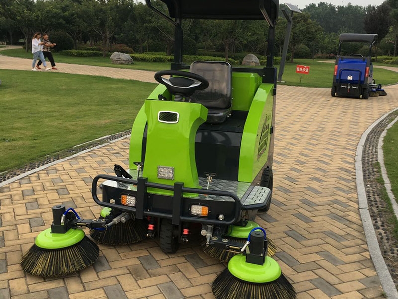 電動(dòng)掃地車